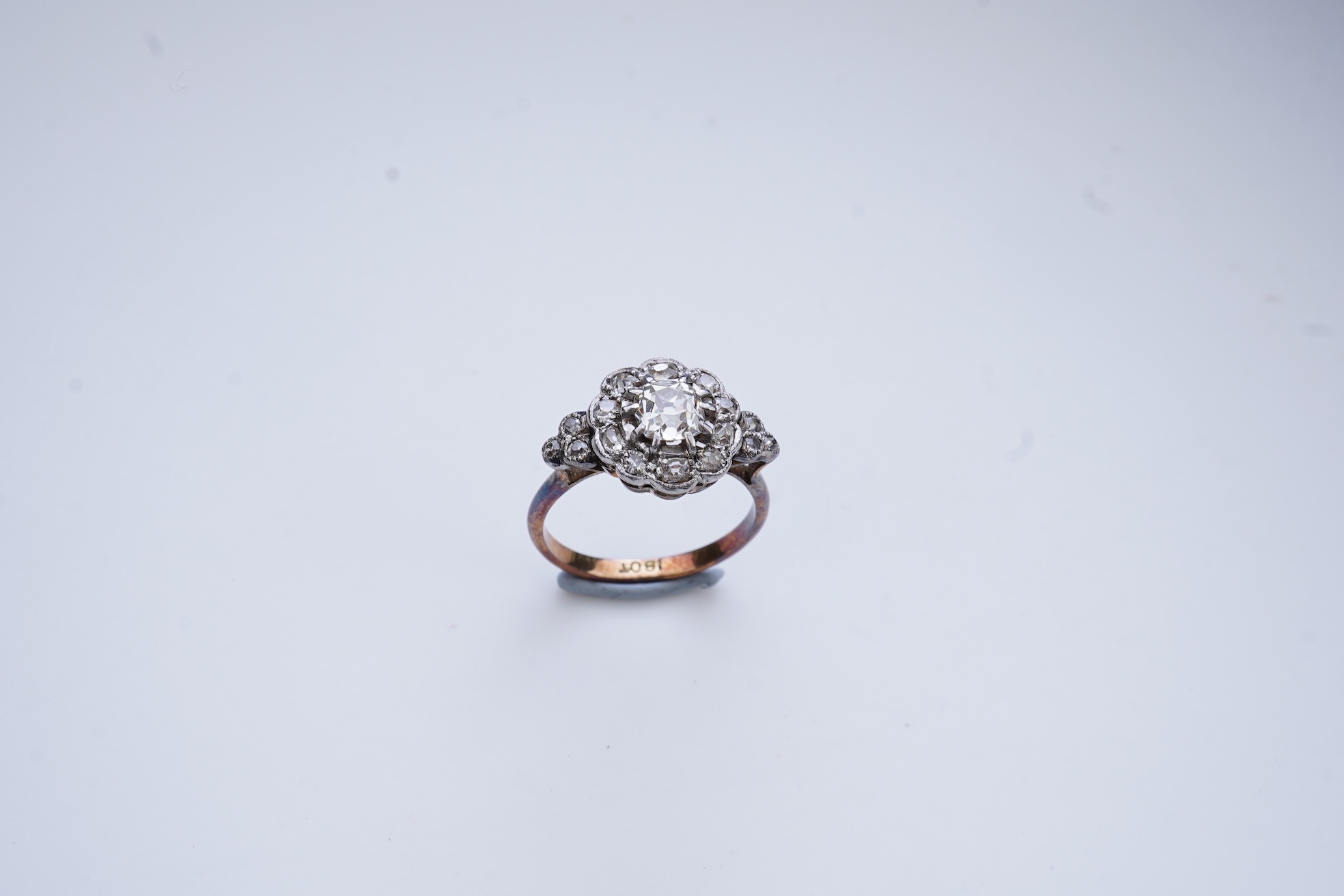 A diamond ring, early 20th century